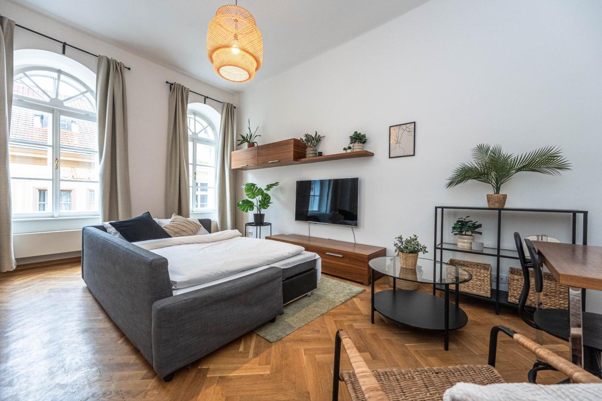 Charles Apartments In Old Town — Photos 2